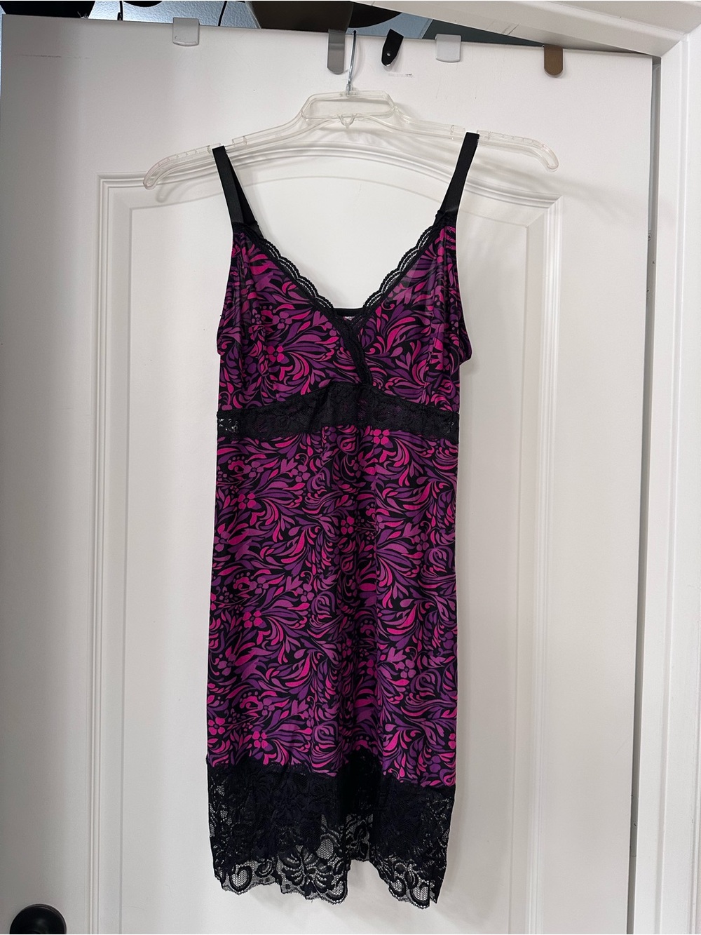 Purple Paisley Nylon Lace-Trim Nightgown -Large